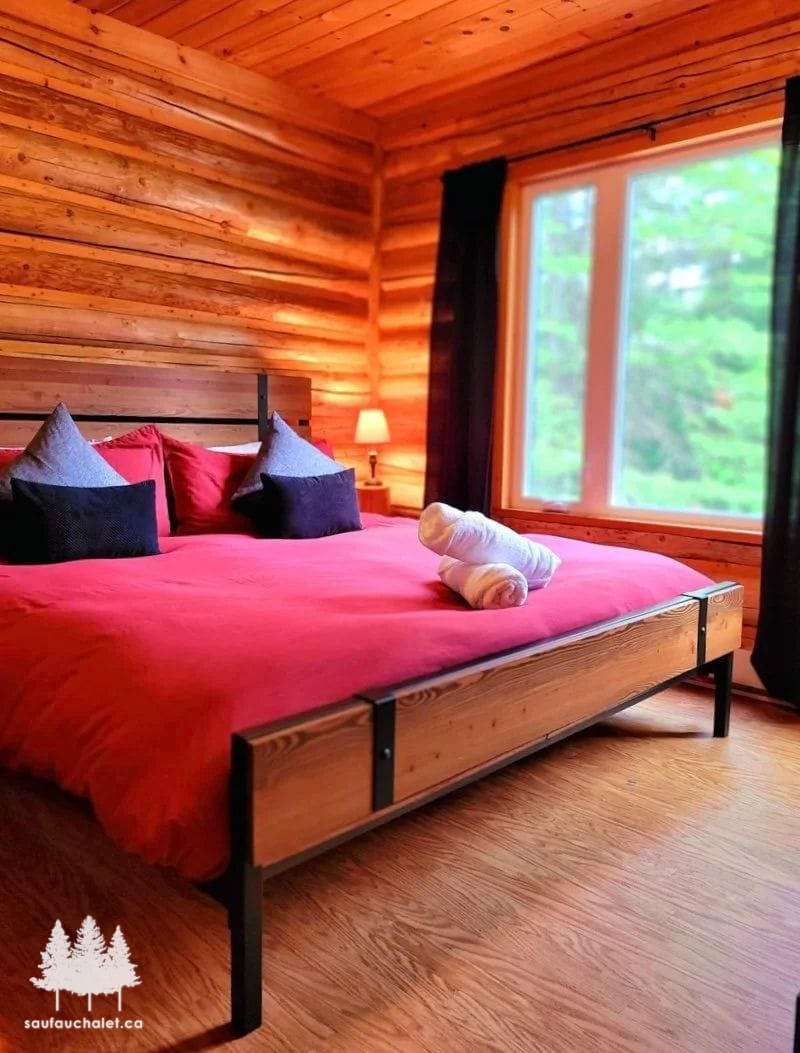 La nuit : 3 chambres fermées — chalet Le Bois rond, Mandeville